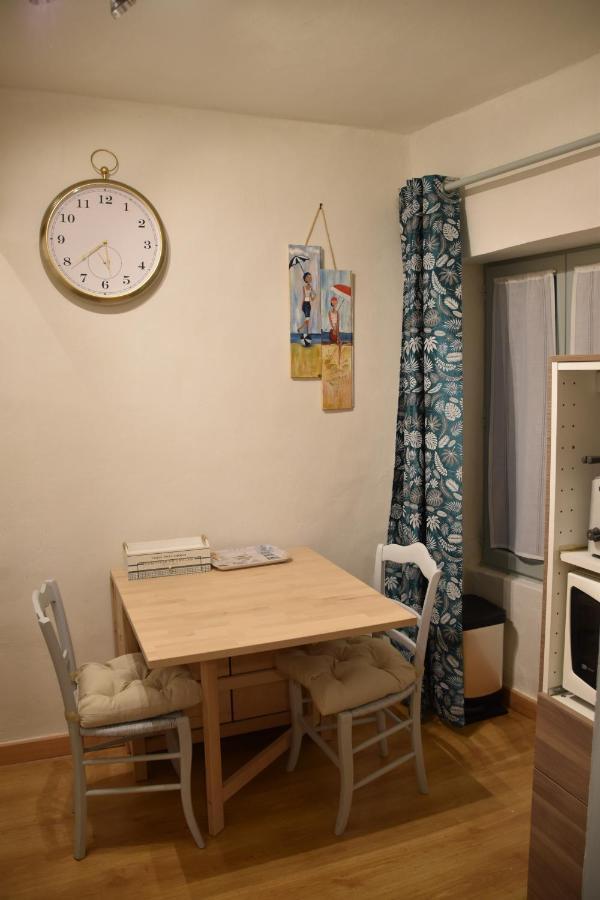 Logis Des Douves Bed & Breakfast Tiffauges Exterior photo